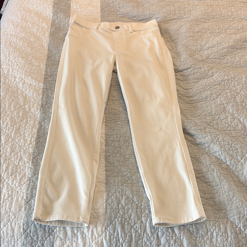 Uniqlo White Ultra Stretch Cropped Legging Pants